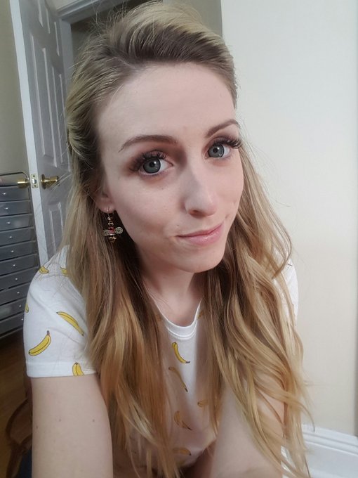 Omgggg so ready to get rid of these roots tomorrow.😖Last show before my hair appt lol https://t.co/lsKzdH4mjf<a href="/tag/mvsales"class="tags"><span>#mvsales</span></a>