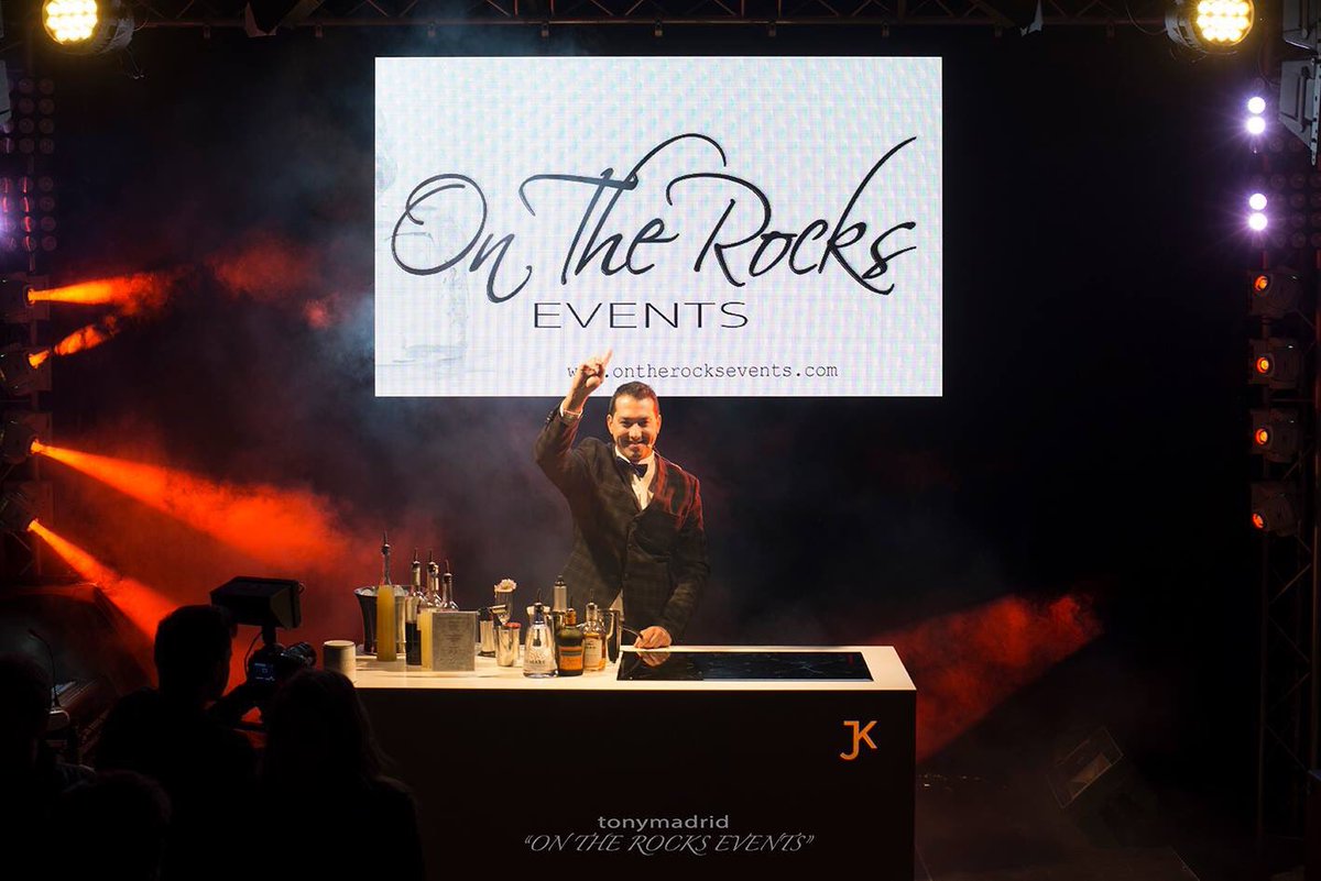 ontherockspalma's tweet photo. #retojaiak gran noche @tonymadridphoto @kikebayano @Arantxapcano https://t.co/2bkf1ZsqHk #cocktailnonstop https://t.co/ZrmPUe8VEi