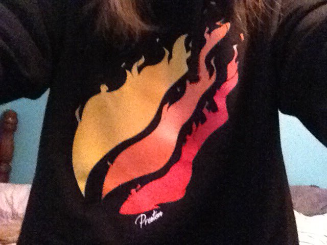 white_wolf258's tweet photo. @TBNRfrags  This made my horrible school week into a Heart Eye Emoji week😍😍😋 https://t.co/rJsLSL3xrH