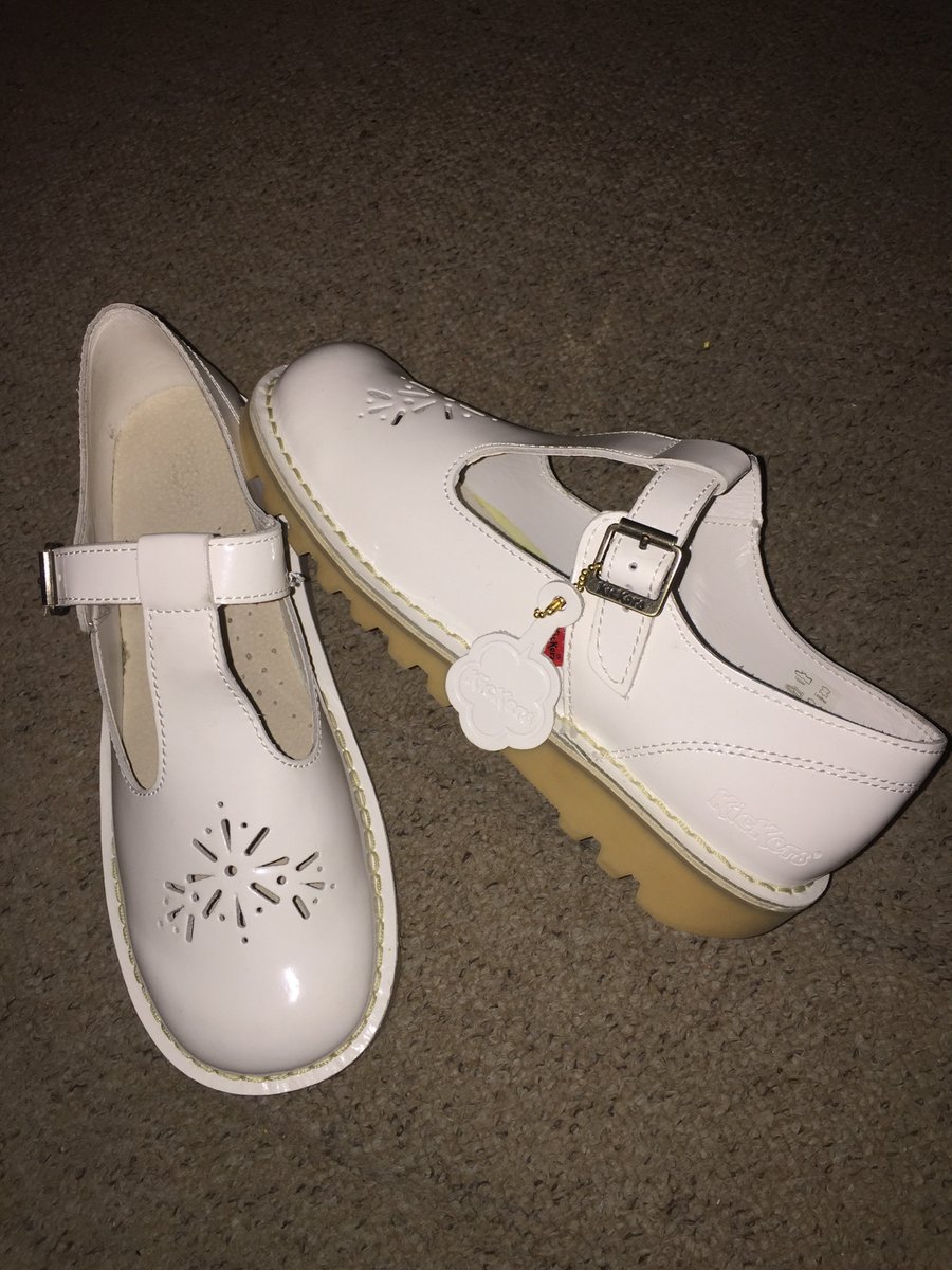 SLAtweet's tweet photo. Mmmm, sissy-tastic new arrivals π #geekshoes #kickers #schoolgirl https://t.co/a3M6rLDqZe