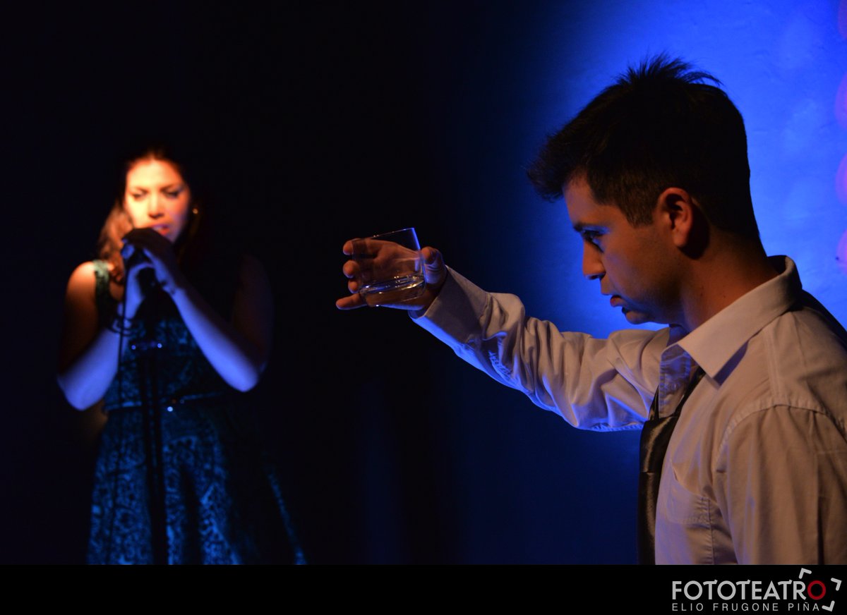teatrografiacl's tweet photo. Mañana vuelve #MIENTE a @espacio_CEAT! Funciones desde el 8 al 22 de abril. Más info en https://t.co/ovAYichyeT https://t.co/vmEfKR78TD