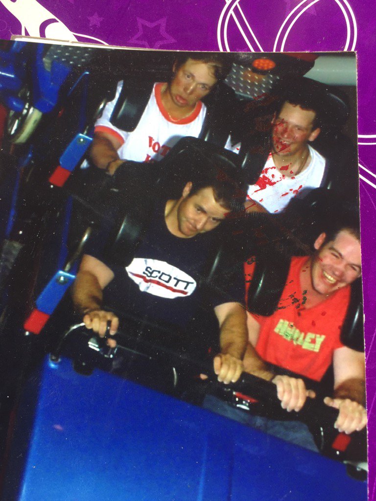 TBT to 5 minutes before Jug puked in the middle of the food court <a href="/Official_WEM/">West Edmonton Mall</a>