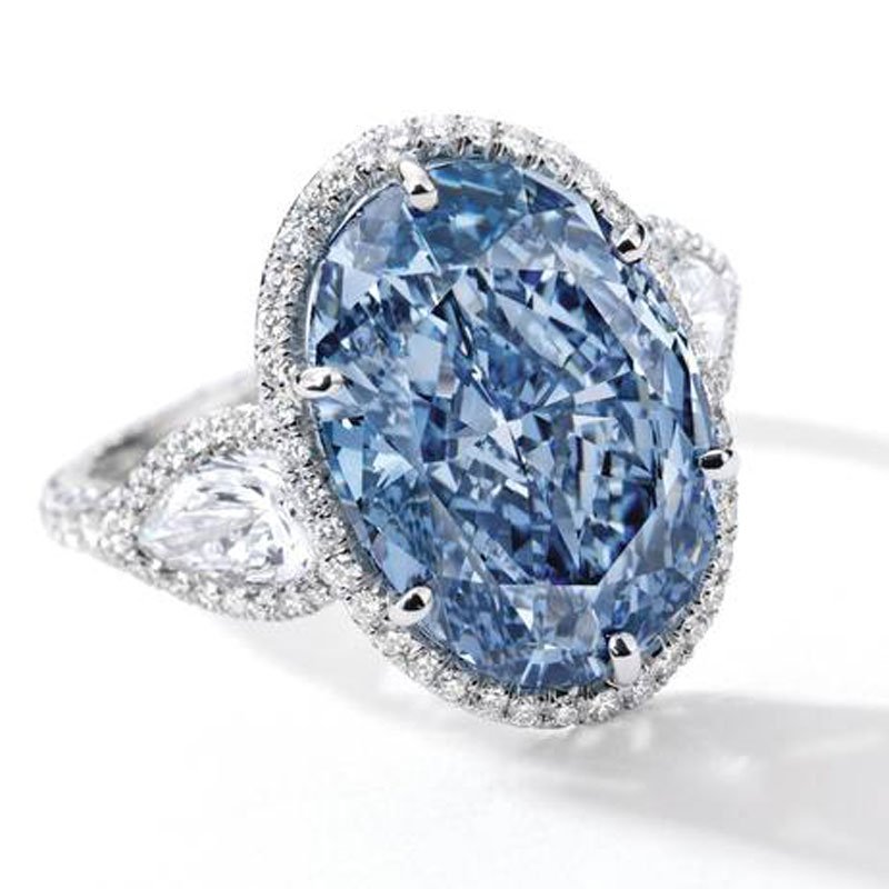 FashionCanada's tweet photo. Talk about #blinggoals! See 10 of the largest diamonds ever to be sold in an auction https://t.co/6F5feZUgXQ https://t.co/DyRqUZHAXL