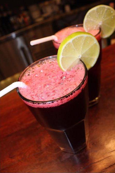 Peruvian_Place's tweet photo. Have you ever had a PURPLE CORN DRINK? Try Chicha Morada Today! #PeruvianPlace #myPeruvian #ThirstyThursday https://t.co/QLWU4p2ZLJ