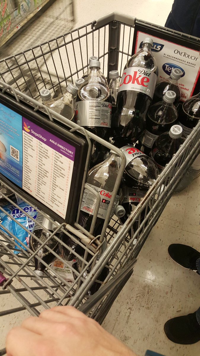 dunkevin's tweet photo. When you have to go shopping for #MathFunNight https://t.co/Zmhc0Qi9o5