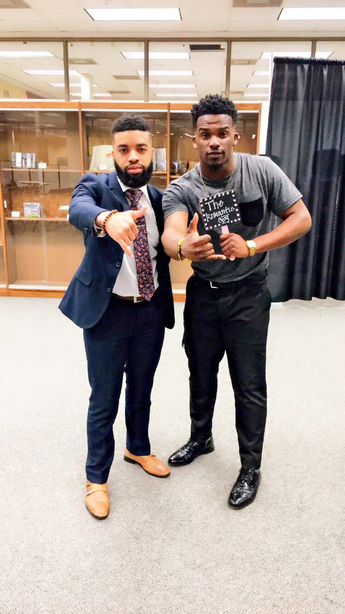 KingSeun3's tweet photo. More than honored to be on the @HerCampusUNT panel with my brother @artofdebonair discussing #HisAdvice topics ππΎ https://t.co/CccuXxVbhX