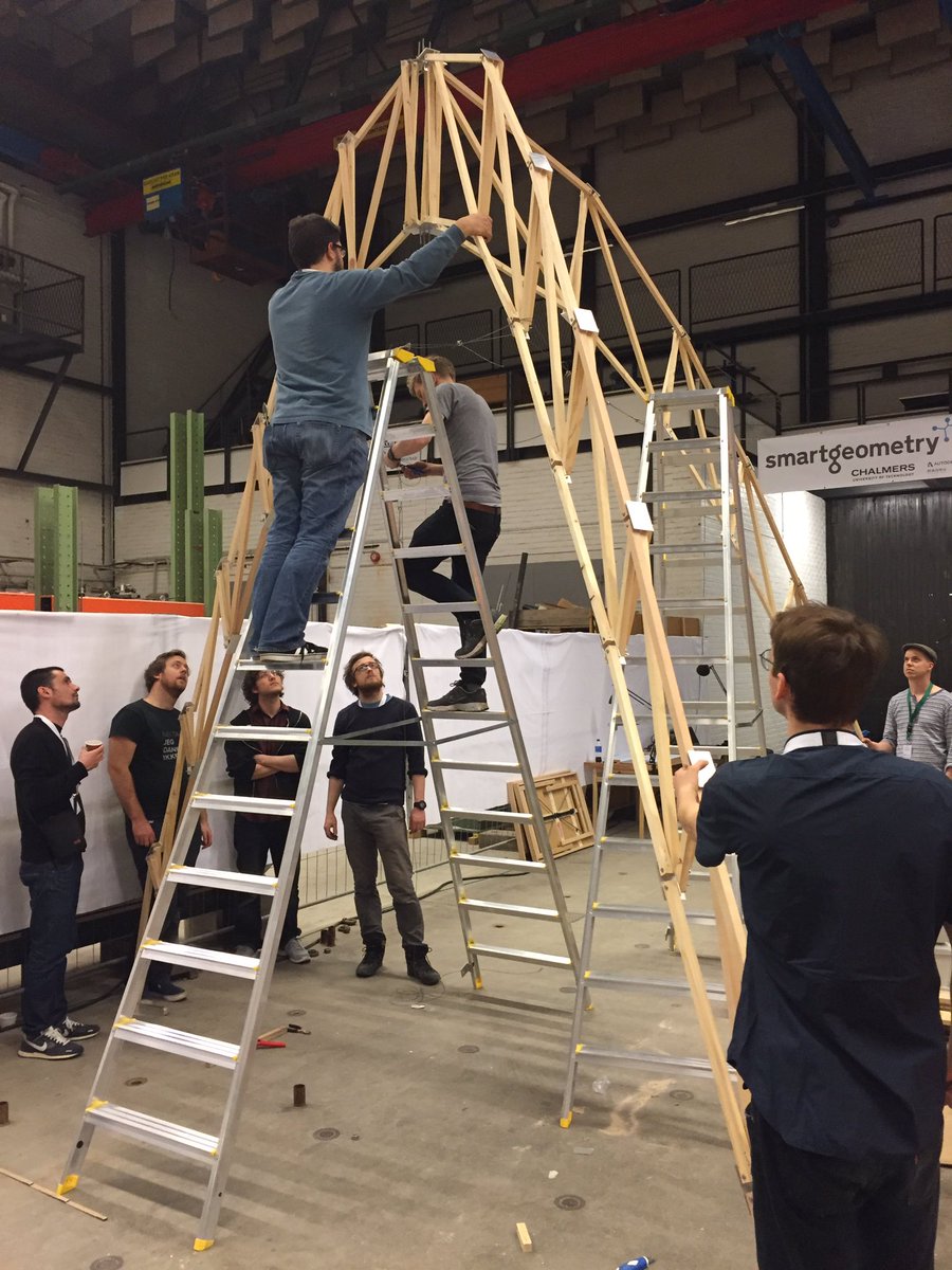Smartgeometry's tweet photo. #sg2016 Workshop Exhibition preview LogJam @DynamoBIM https://t.co/sB6pzR3qq7 https://t.co/xp1SXBaicN