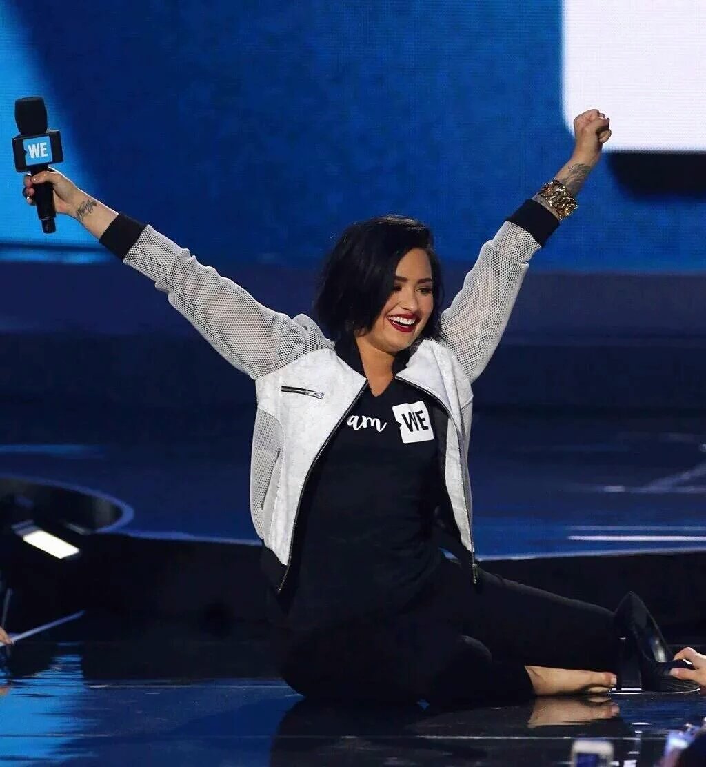 portalbydemi's tweet photo. Rainhaaa https://t.co/5LvhwqCxYg