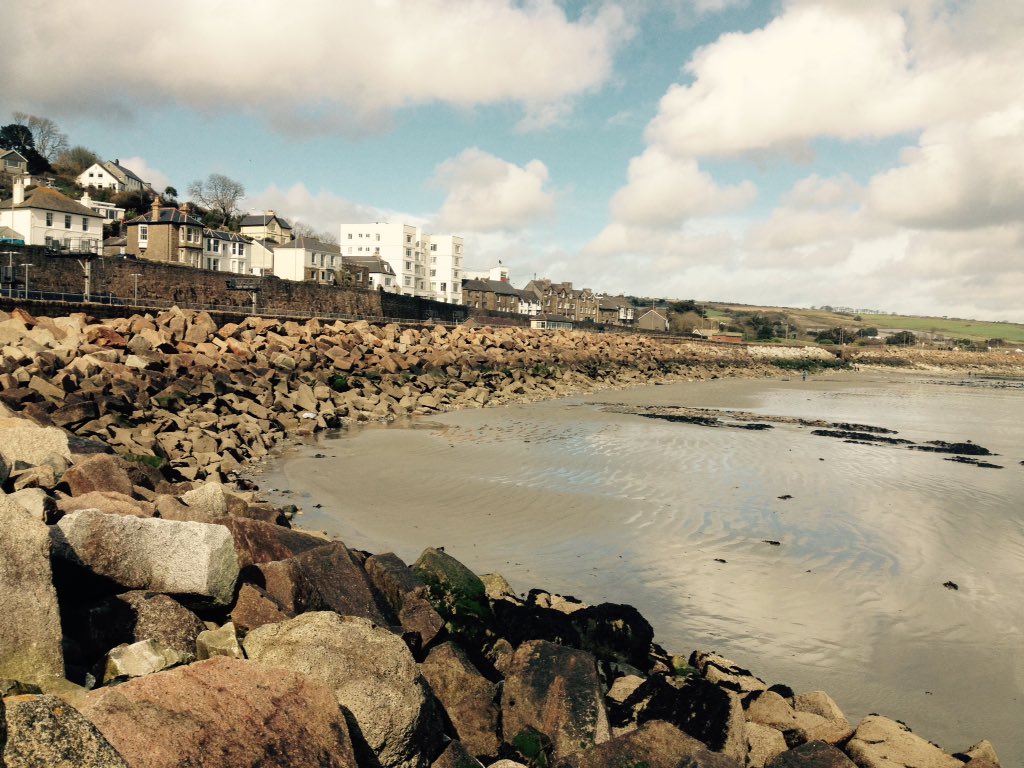 stacitayler's tweet photo. I love it by the sea. #Cornwall #penzance 💜 https://t.co/f0BpjGD22H
