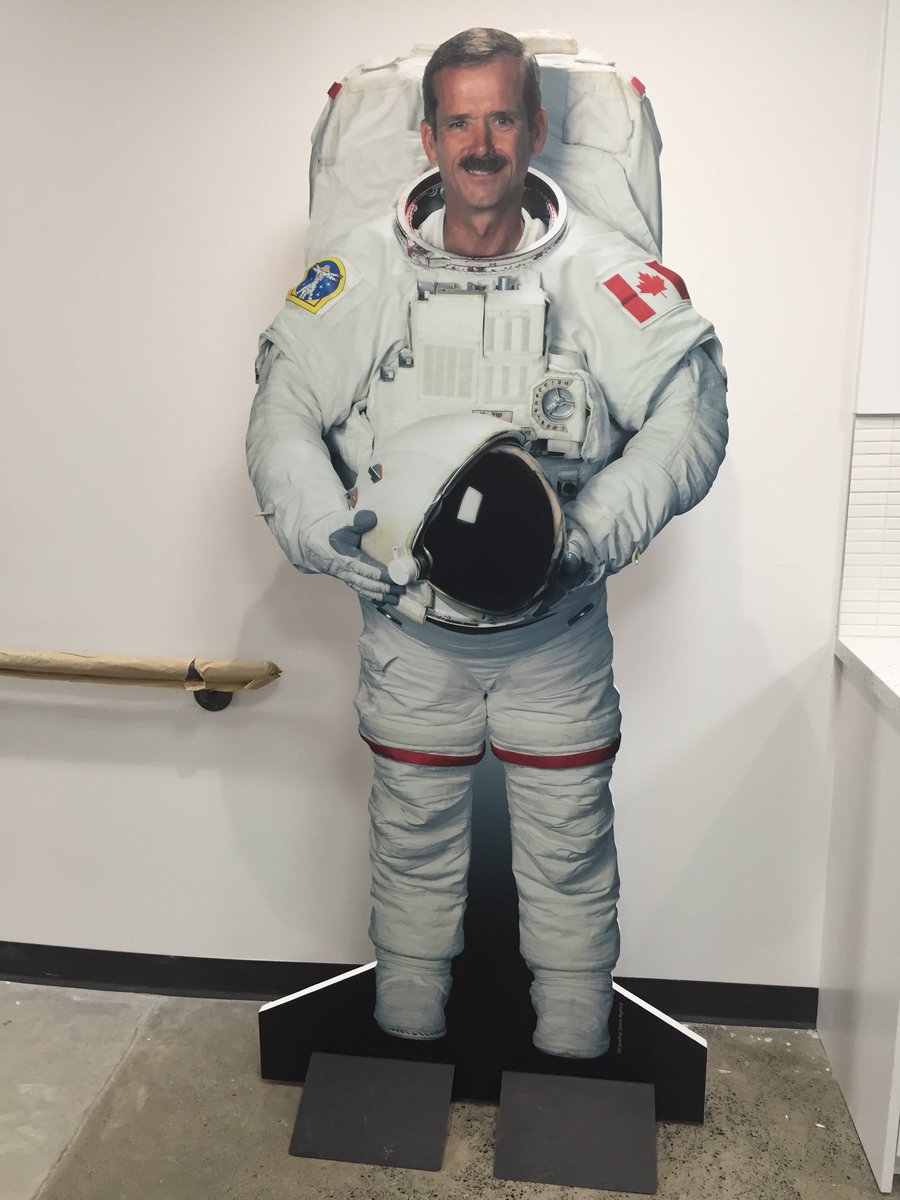 or_Maggie's tweet photo. I found #Chris2D at @ROMtoronto. He's everywhere! https://t.co/6SHD425cAG