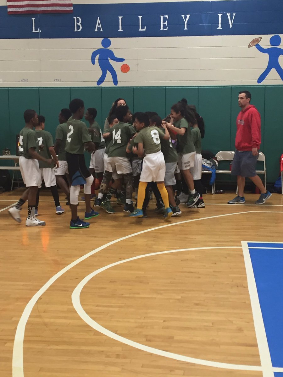 JenScarduzio's tweet photo. We celebrate another victory!! #YoungWoods @JeremySencer @smesiti25 @pvdschools @pjo6971 @MissShelleySays @MJYergs https://t.co/23m8tPpYEA