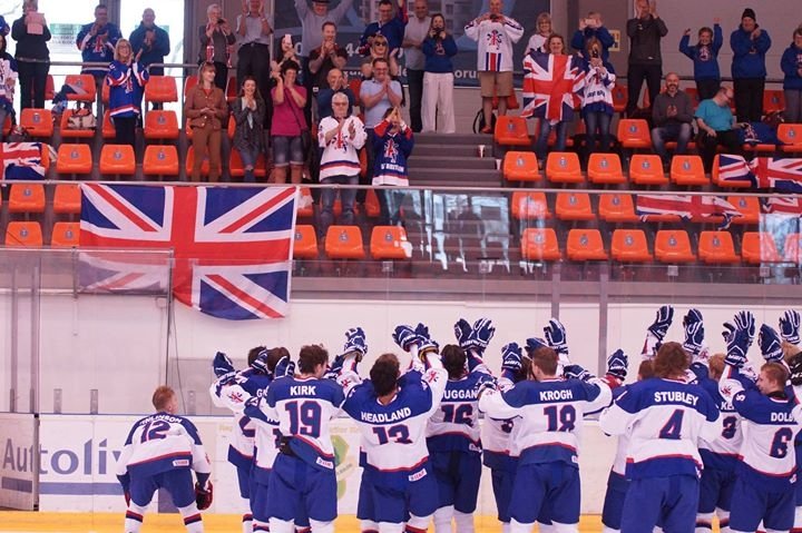 WoodhouseGrange's tweet photo. WG's Tom Stubley has been representing GB U18 ice hockey #topdefenceman https://t.co/oWBnJBCQaU