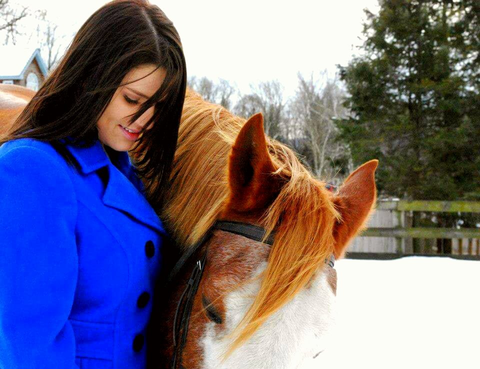 allyissomewhere's tweet photo. #BlueForBonnie https://t.co/EikkQZP7RS