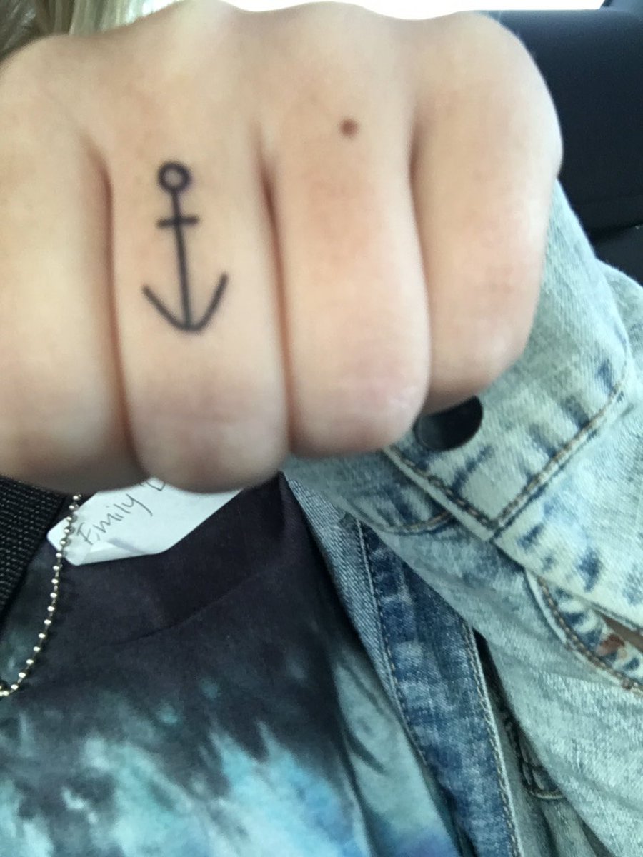 Smitty Giddy and Gay tweet media