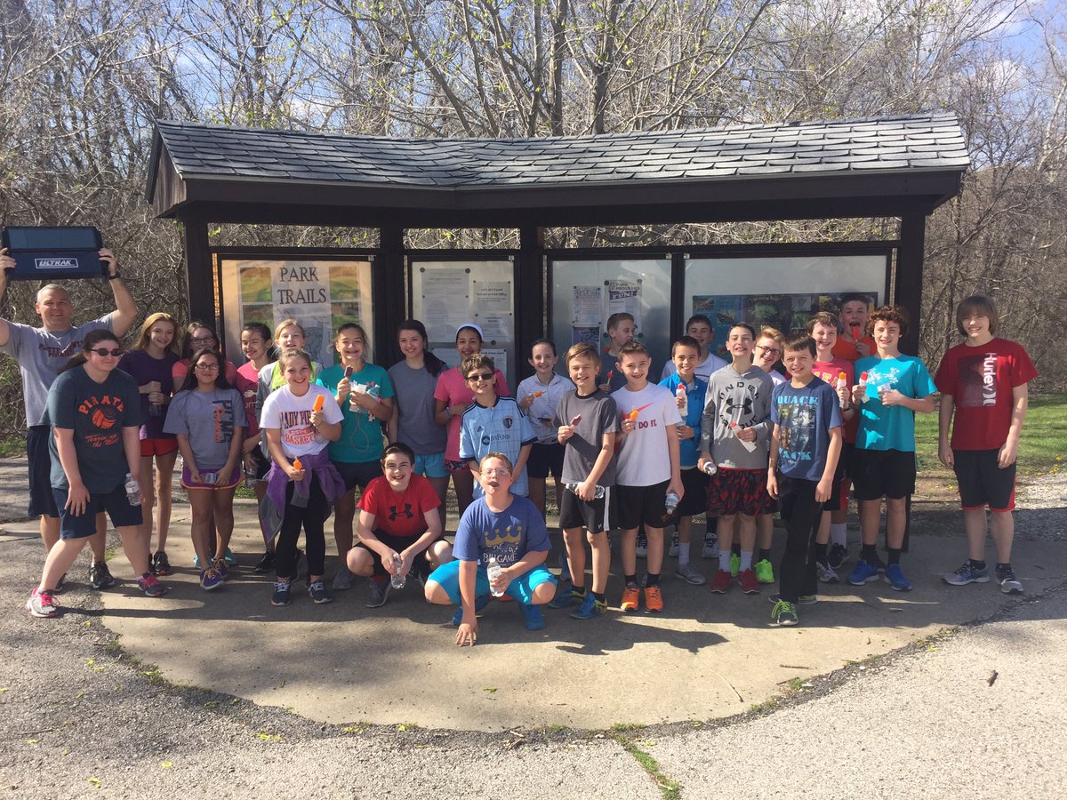 PlattecountyPE's tweet photo. Great trolley run practice for the PCMS kiddos at Weston Bend! #PCR3 #physed #justkeeprunning https://t.co/cwA60rvgaQ