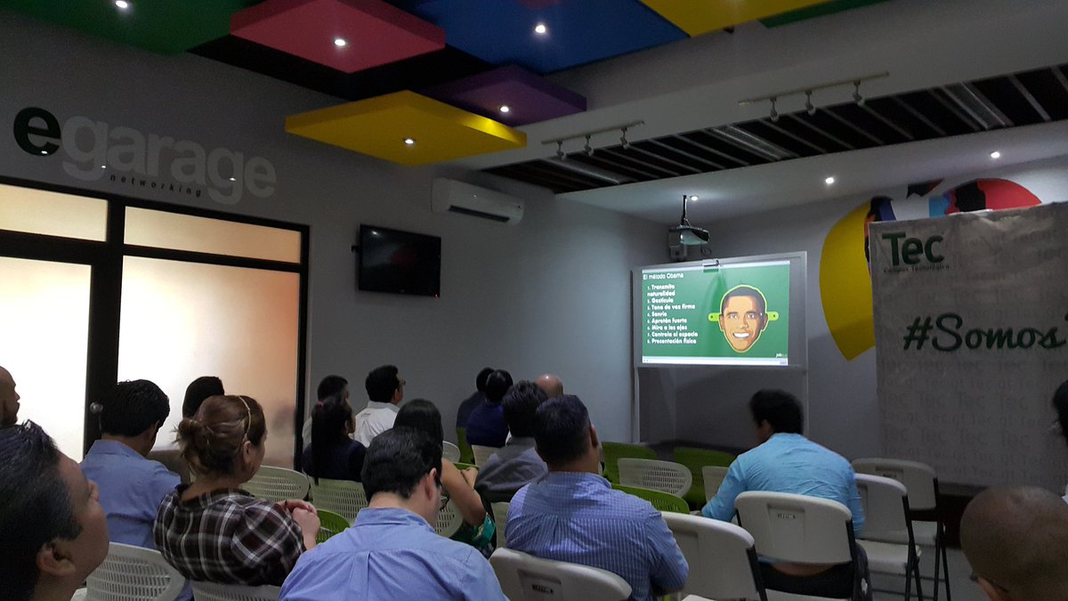 campus_tec's tweet photo. #SalesStep El método Obama. Transmite, naturalidad, gesticula, tino de voz firme, sonríe, apretón fuerte de mano. https://t.co/EKQicZhMgc