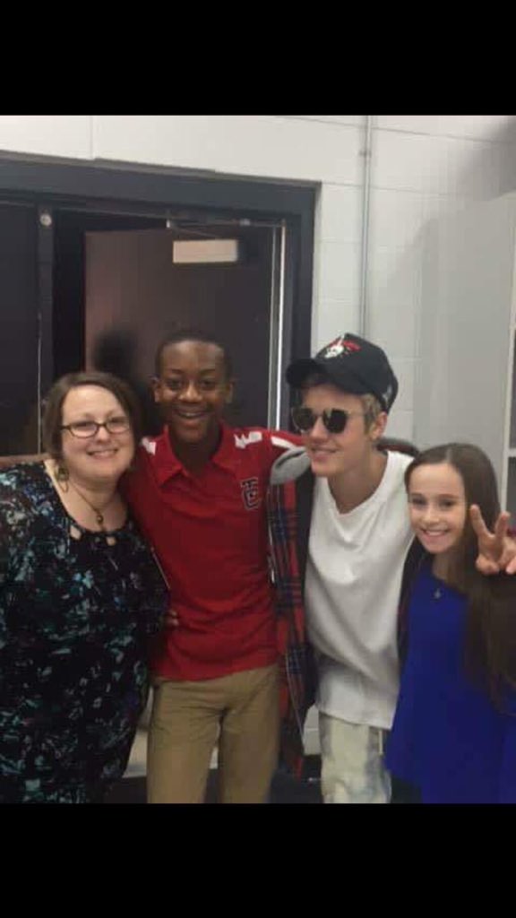 bieberrmypride's tweet photo. Um amorzinho https://t.co/ZCujD5uJYt
