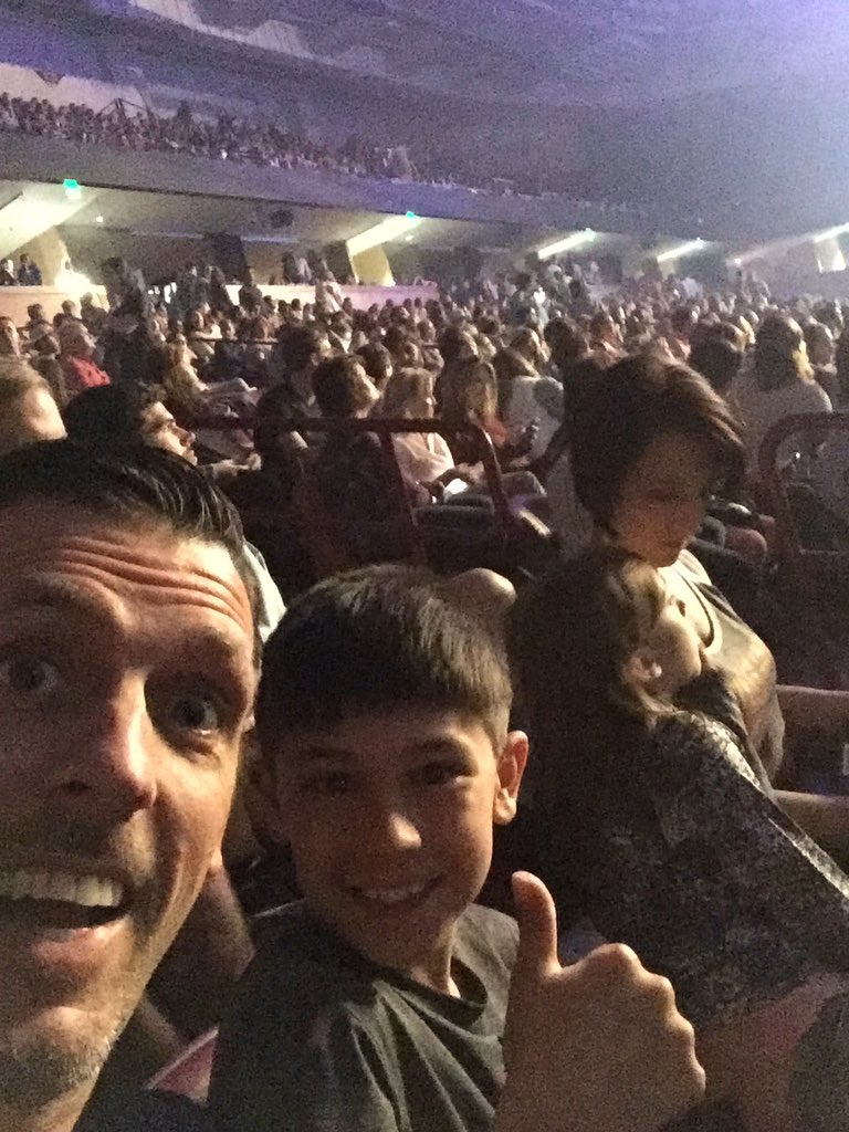 _TheBrad's tweet photo. Family time at #outcrytour first stop!!! https://t.co/8BGIrDfwLj