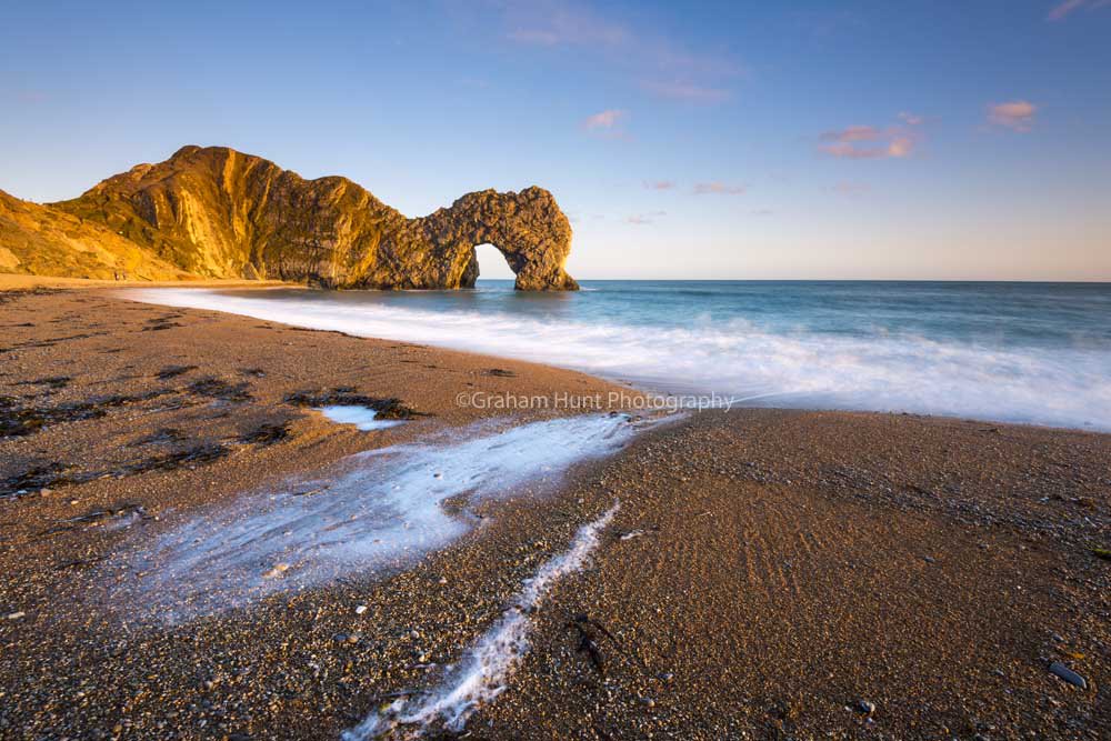 LulworthEstate's tweet image. BeautifuL landscape from @GrahamHuntPhoto: #Durdledoor this evening in #Dorset @Dorset #weather #Lulworth @guardian