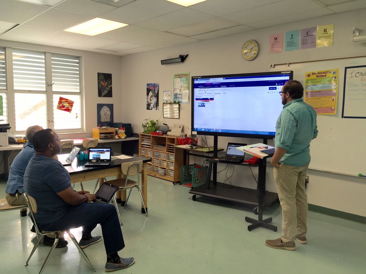 JNulisch's tweet photo. #MCSDIT demo new tools for 1:1 classroom management #MYMCSD https://t.co/TTywwtcL97