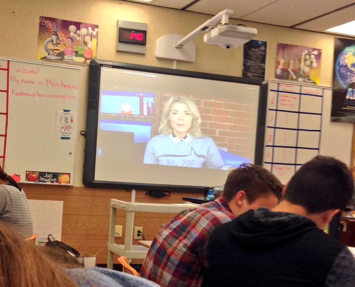 jjanezhang's tweet image. When writing with Grace pops up in bio class @gracehelbig #WritingWithGrace