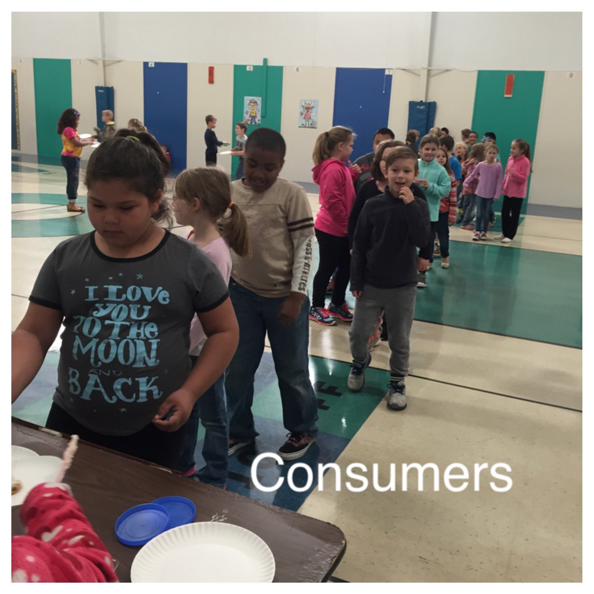 EESjacobs's tweet photo. Economics lesson: Consumers and Producers see supply and demand #2ndgrade @EESwiseowls @MrBfromthebigE @KatiePethel https://t.co/hF5CaJIWha