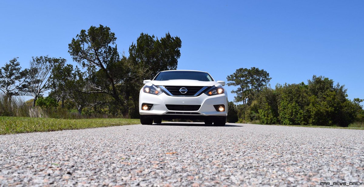 Car_Revs_Daily's tweet photo. #altima #review @nissan #altimaSR @StevenOldham #SR for $26k is smart AF!:) @Dan_Passe @jshclifton https://t.co/9zxLZhBVjs