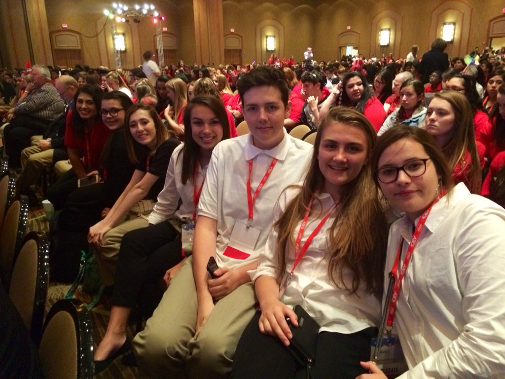metz_lindsey's tweet photo. BOS FCCLA represents @ the TX FCCLA State Meeting! #emsproud @boswellhs #connectandcommit #sayyestofcs https://t.co/WFalBCHsME