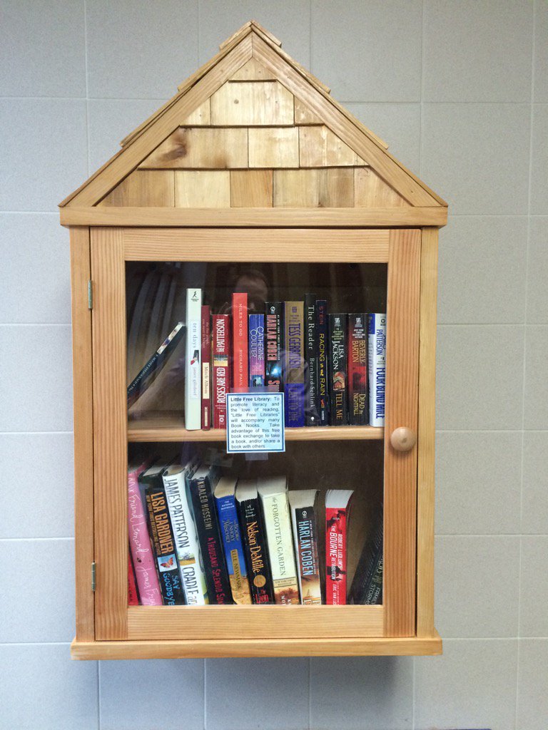 PeaseAMHS's tweet photo. Thanks to some generous donations, our book nooks are open. If you have books to donate, pls bring them in. https://t.co/LLQ6azPKNi