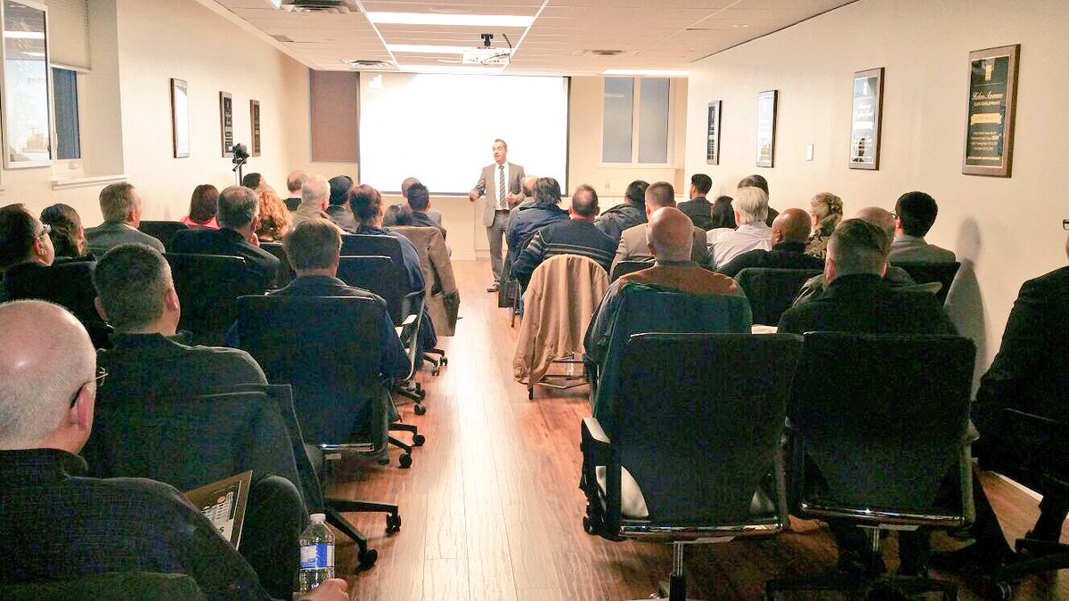 PunjabFMP's tweet photo. Full house tonight at the @fmpmortgages Investment Seminar! Learn how to invest directly in #Canadian #RealEstate https://t.co/nXUi1ew3y0