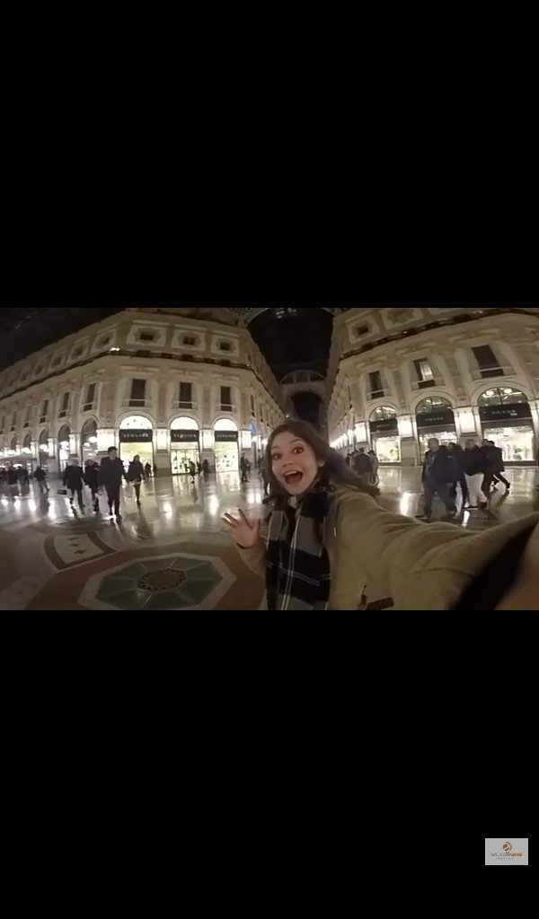 Gianellystyles's tweet photo. #KarolEnMilan @karolsevilla 
Te quiero ✌❤ https://t.co/RC2xJQxTSc
