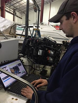 MyTaskitApp's tweet image. Steve T at Portland Yacht Services utilizing MyTaskit Coordination in the shop. #marine #MyTaskit #yacht #service