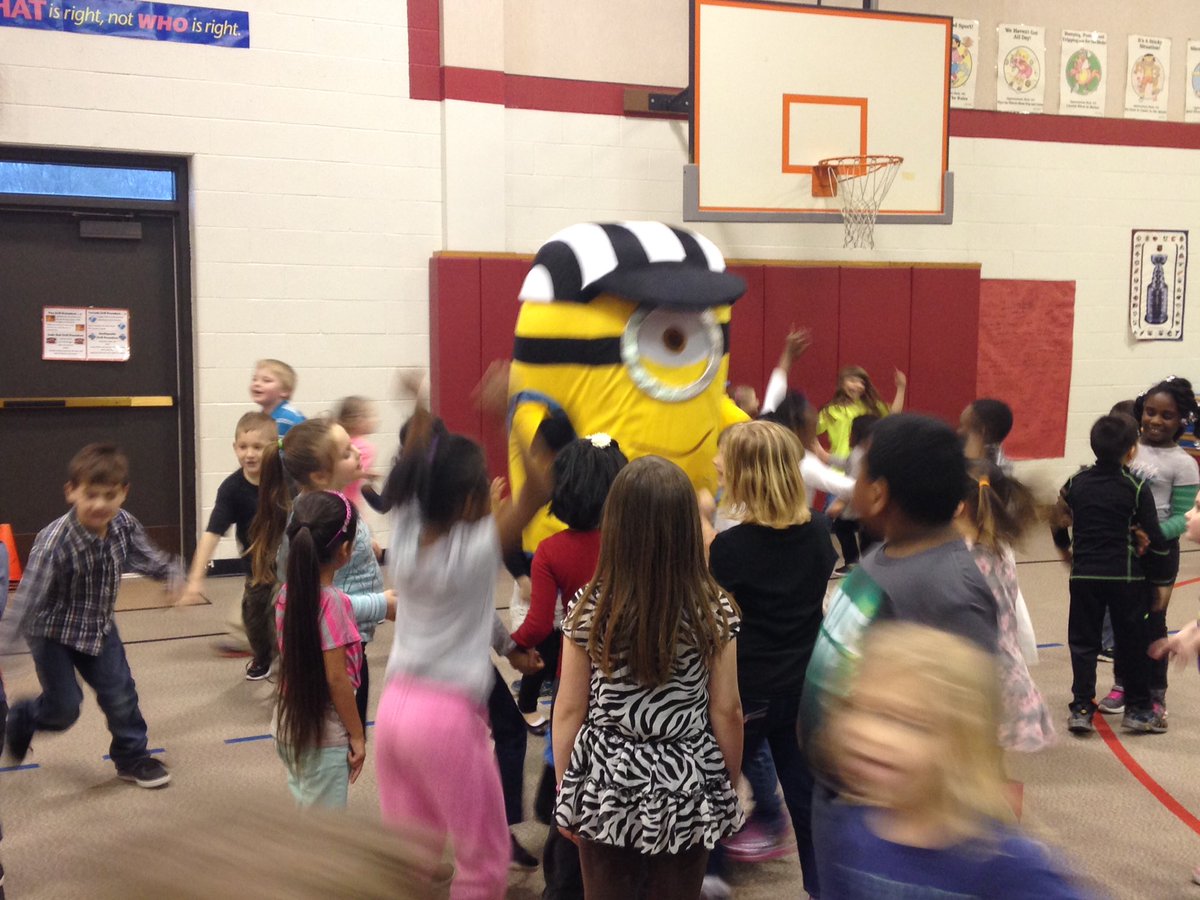 MrsAlanizPTS's tweet photo. Students at Central earned a Minion Dance Party for meeting our school-wide reading goal! #StudentsTrackMastery 📊📚📈 https://t.co/2VdRM3GUFH