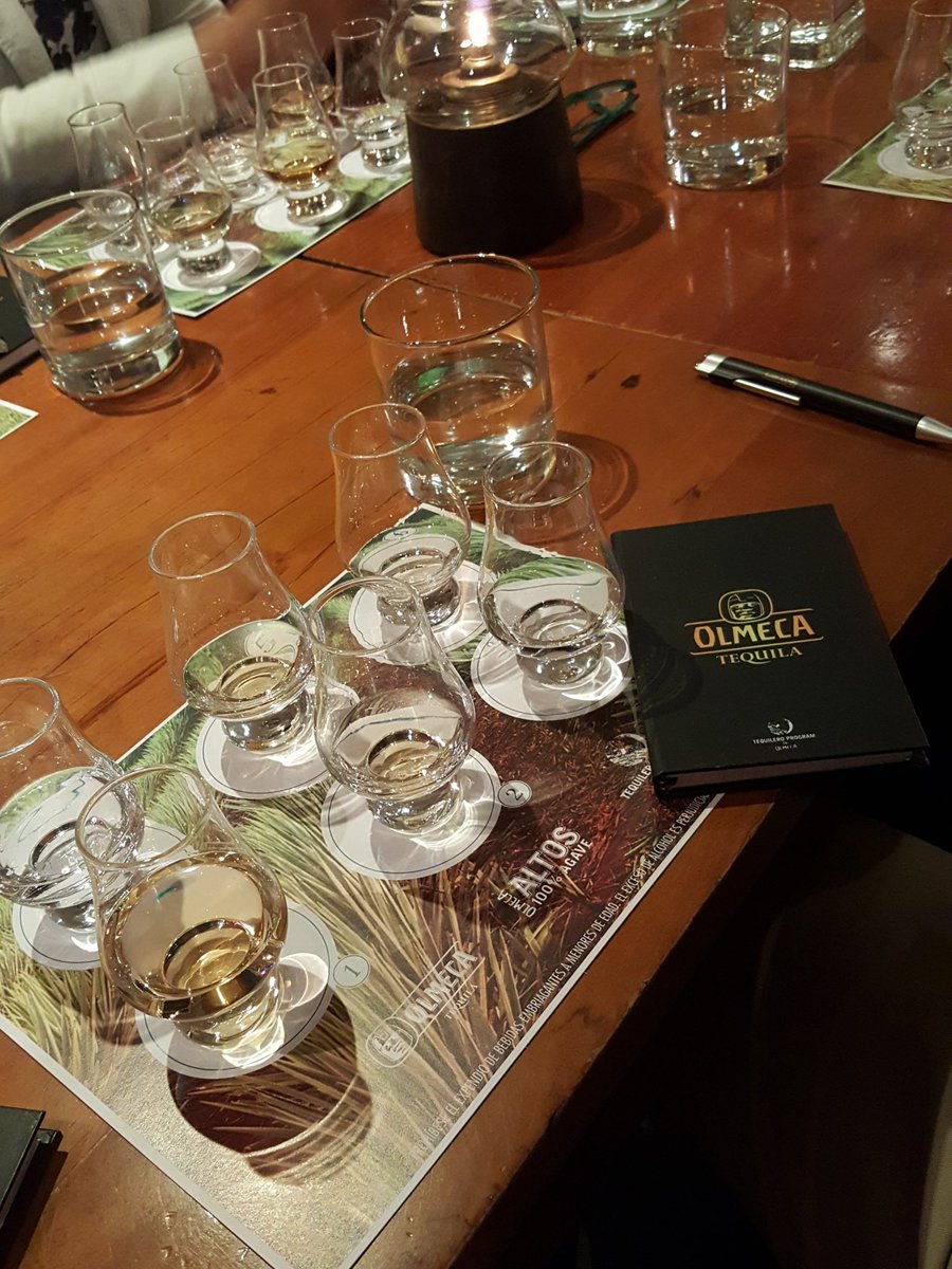 JoseCarlosTecno's tweet image. #FiestónOlmeca? Seeeeeh