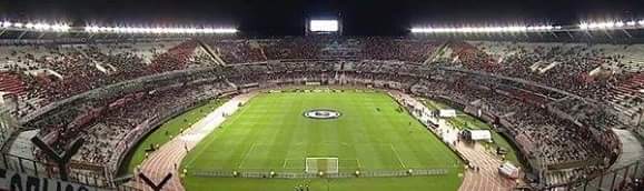 1997_la12's tweet photo. Que distintos somos riber.. https://t.co/gMJYncO3Ep