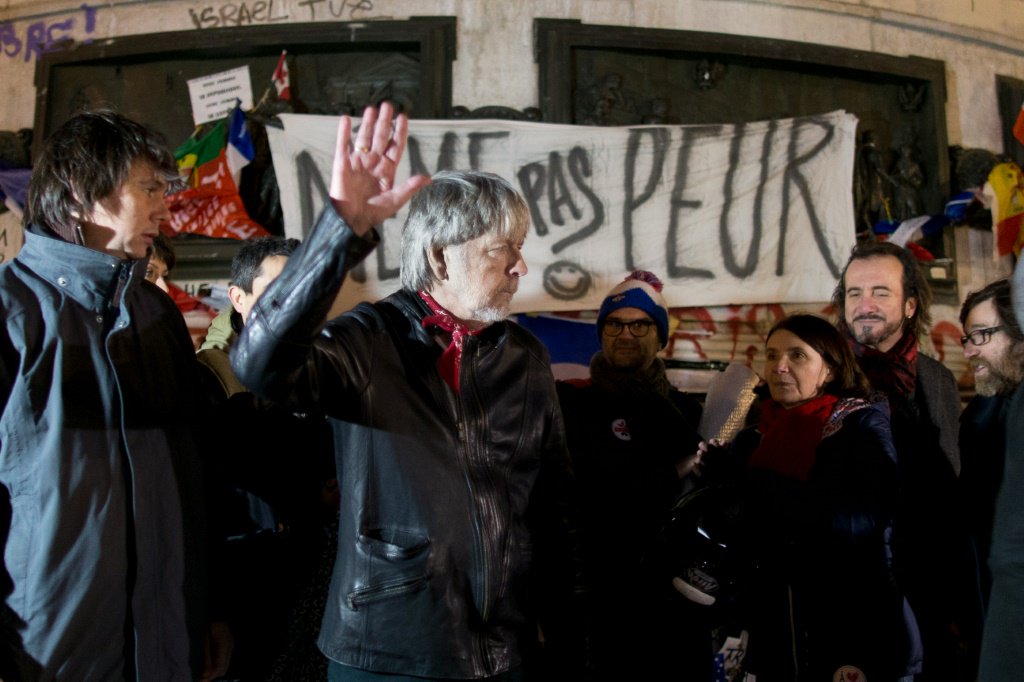 24matins's tweet photo. Le chanteur Renaud solde dix années de page blanche et d'idées noires https://t.co/MD7CtUUfXz https://t.co/Rdekj7xPfy