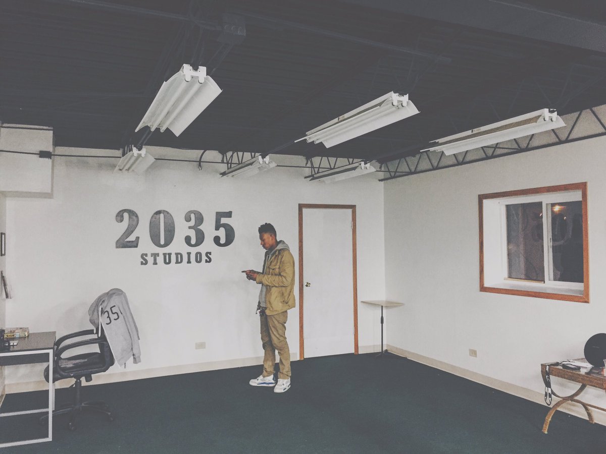 Mission10Eleven's tweet photo. The vibe is always good to us on Thursdays at @formula2035.󾔿󾓯 https://t.co/VwXCi7ZIJ4 https://t.co/UR5GsJNJbT