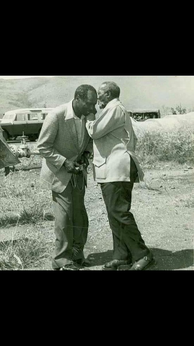 kabetes's tweet photo. On the left are villagers who stole land and on the right are city boys who are stealing cash. They destroyed Kenya. https://t.co/qEtmNjrdxZ