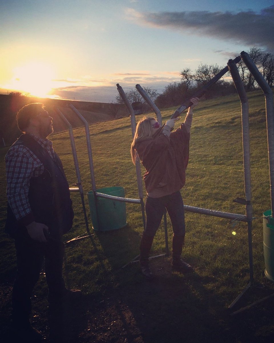 LadyGameGun's tweet photo. Evening shooting is back! Rocking new #secretscent @Victoria_KL_ 😉 Thanks @minibaards @allanshaw #clayshooting https://t.co/IbxzAFFD9S
