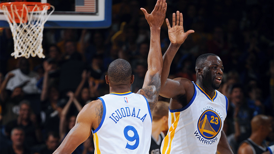 See how the Dubs made NBA history AND clinched first place in the