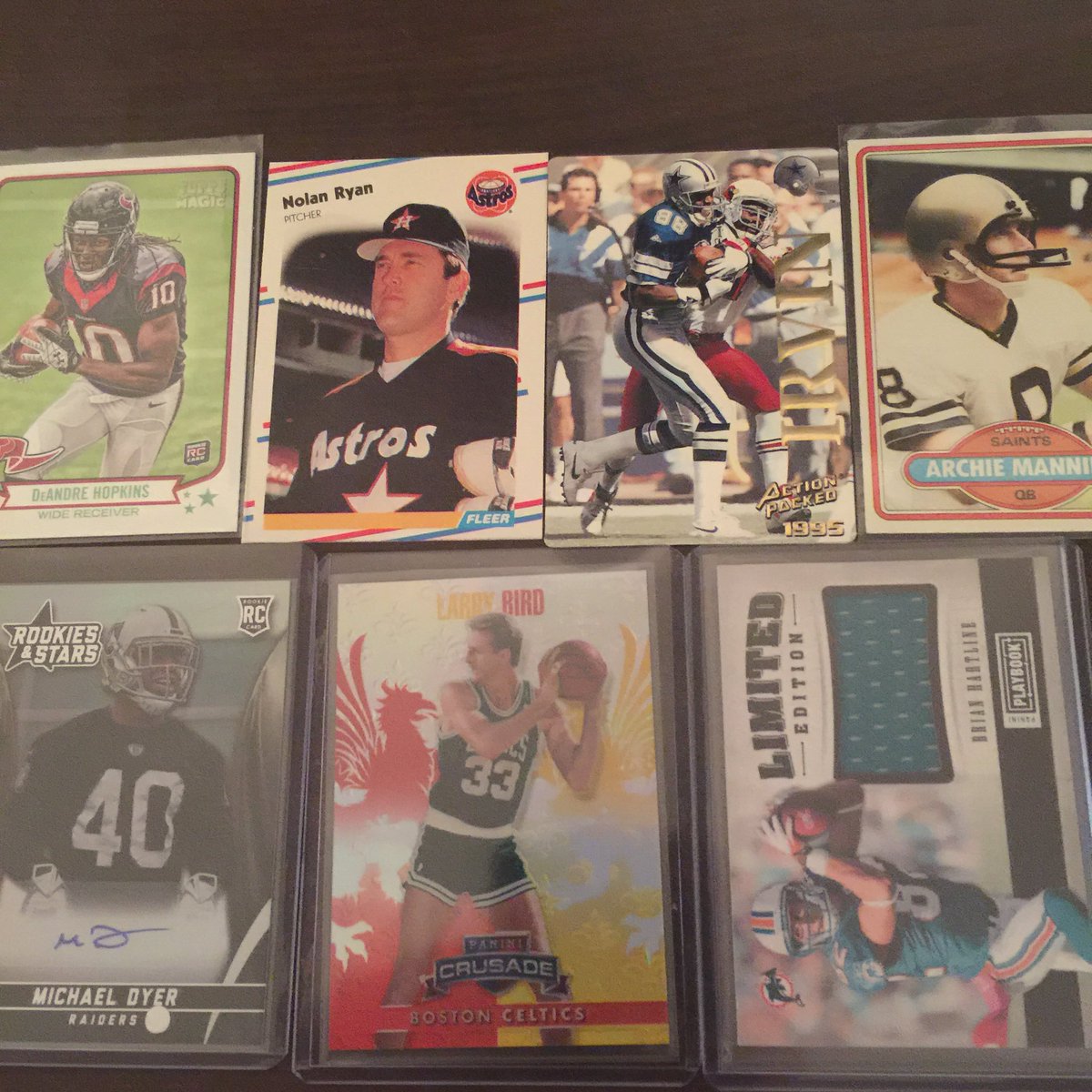 biggreddslc's tweet photo. Hey everyone, here is the giveaway for this week.  You must be following and RT to enter. Ends on 04/14/16.  Thanks! https://t.co/qGWNF23gHp