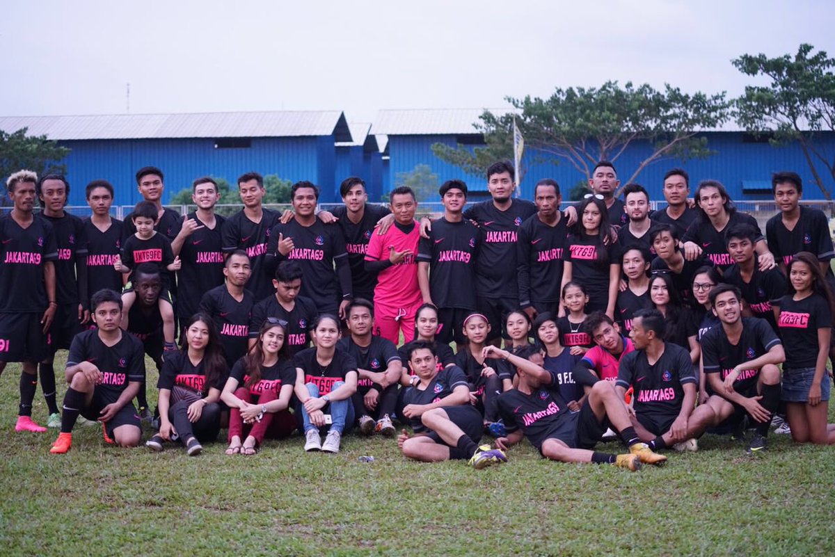 Terimakasih utk semua tmn2 yg sudah berdonasi fan nonton pertandingan amal tgl 6 Maret 2016 kemarin 🙏🏻 #jakarta69fc