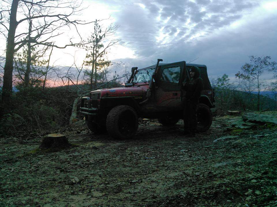 officialBERT's tweet photo. #JeepMafia #jeep #jeeplife #jeepers https://t.co/bYuxaFzPA8