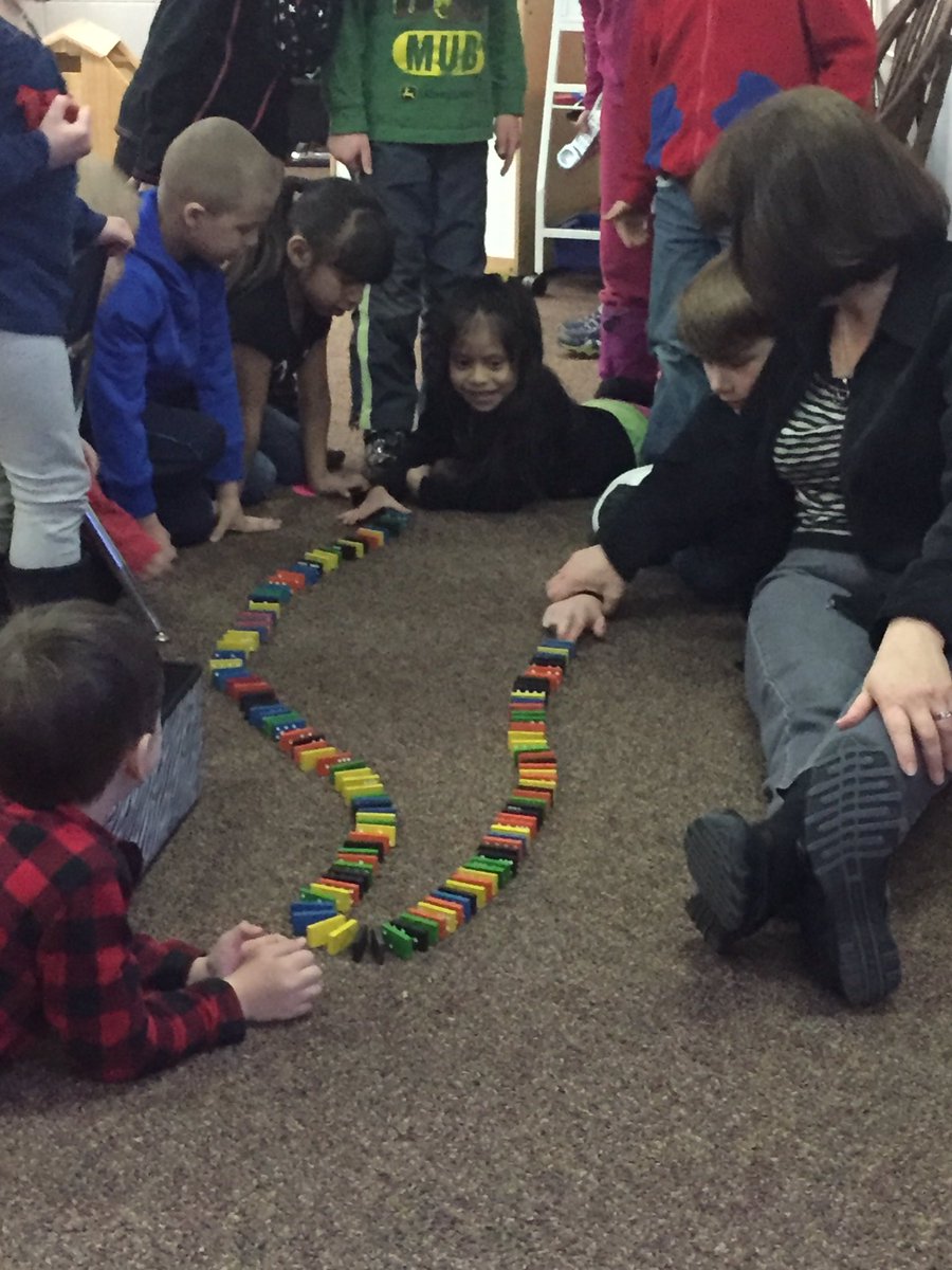 LinzkMrs's tweet image. Dominoes!! @CSEROCORI #cse2028 #csestrong