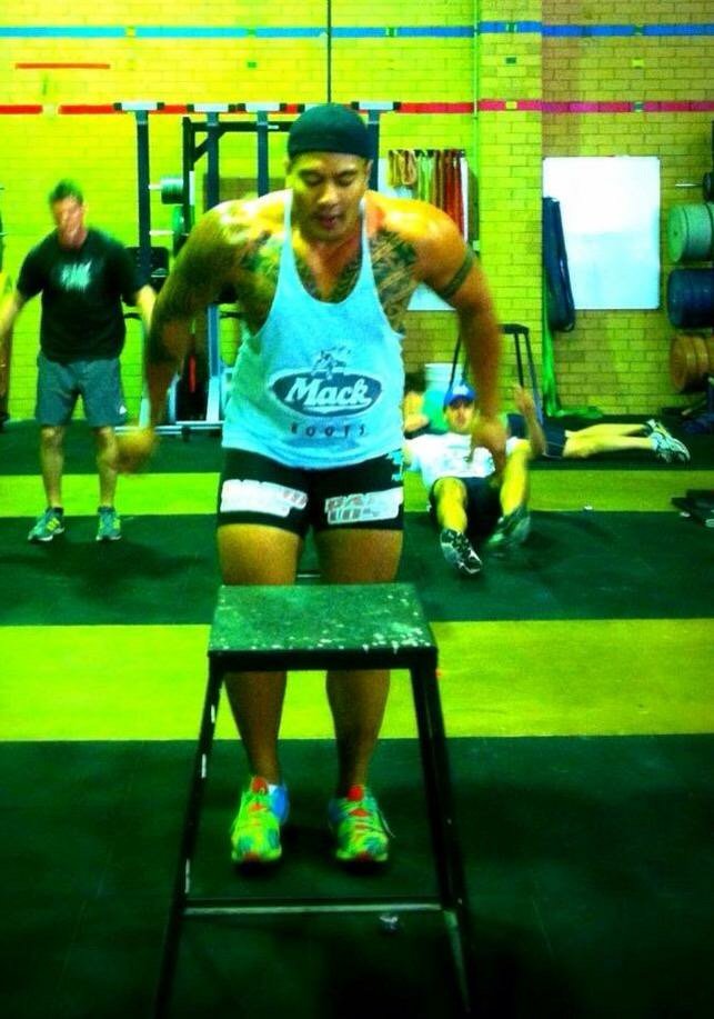 soathehulk's tweet photo. #GoToWerk #SouthernCrossfit 12 Min AMRAP 10 Box Jumps 30" 20 Sit Ups 40 Double Unders #GettingReadyToBeOnSet #Films https://t.co/eP1GiUoxZD