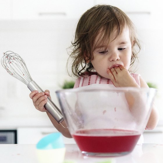 PHAnews's tweet photo. Here are a few of our favorite ways to get kids cooking at every age: https://t.co/8hzZQxxzmy #bitesizetips https://t.co/EkL2h0nGmf
