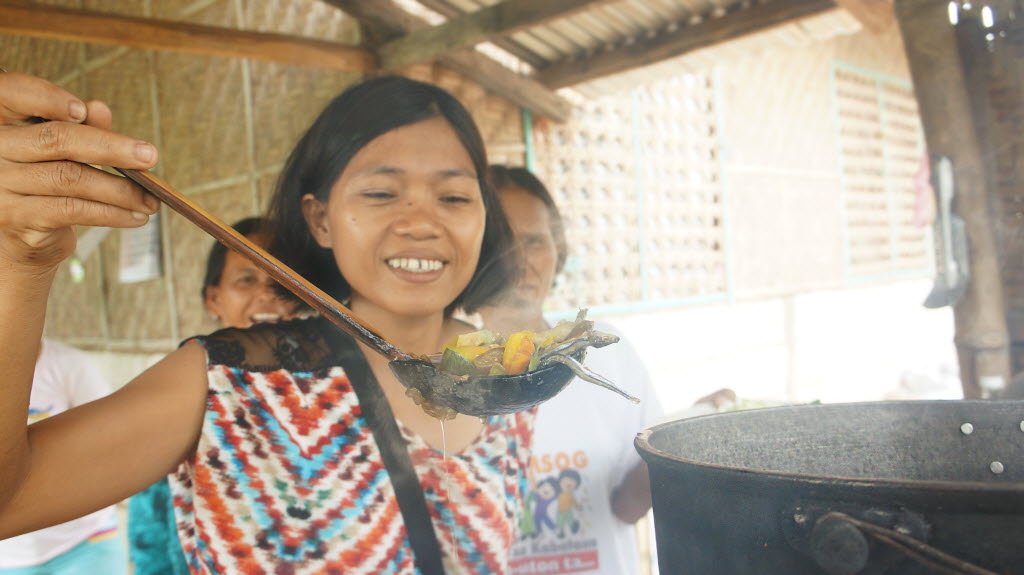 WorldVisionAus's tweet photo. New post from #wvablogger @fanniballecter about #WorldVision's approach to #nutrition: https://t.co/mVQfdFmRHG https://t.co/hJbuOboEAw