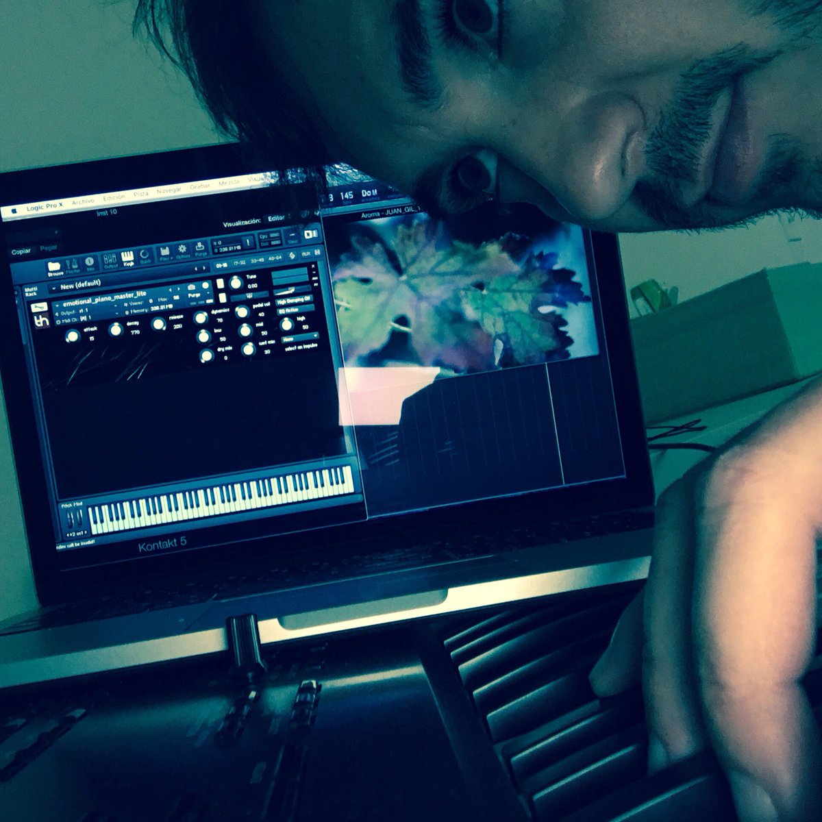 AntonioDHaro's tweet photo. Componiendo desde Los Ángeles (California) https://t.co/7oVFb5ckDx