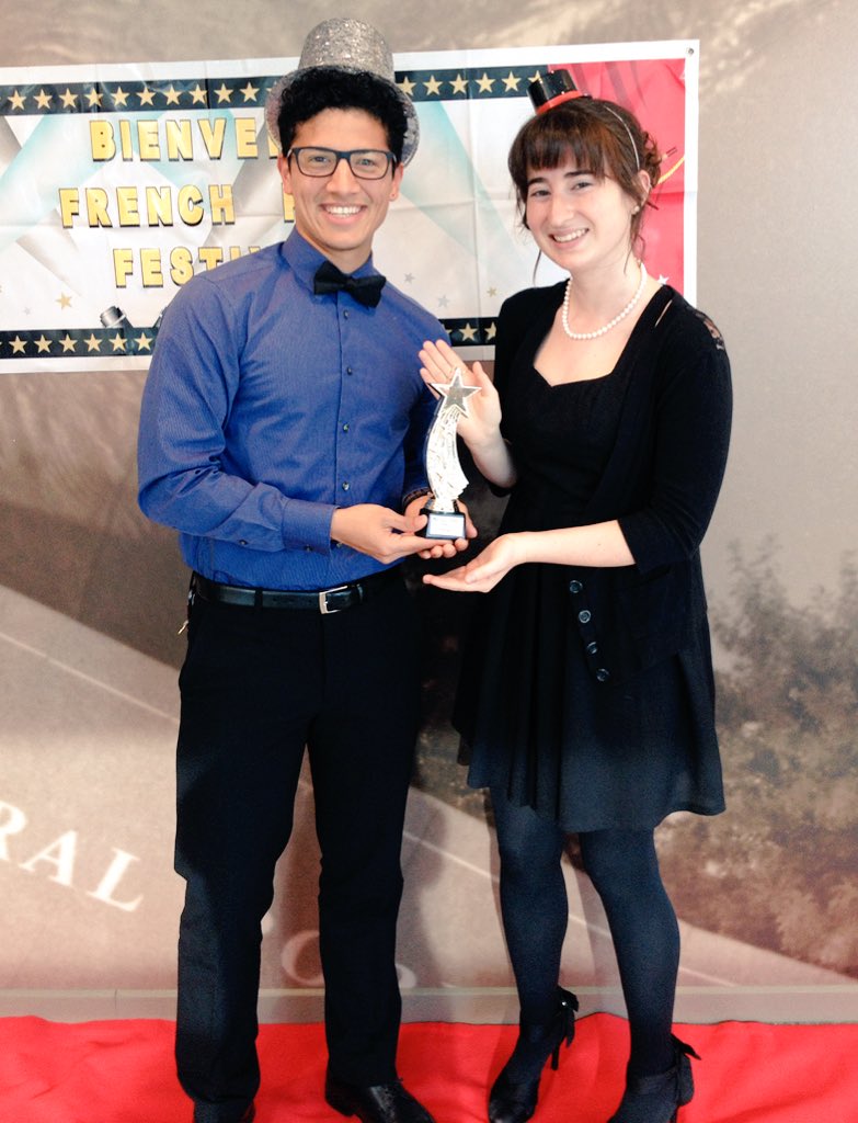 oru_french's tweet photo. Sur le tapis rouge...On the red carpet 
tonight for the 1st #ORU French Film Festival!
#cinéma #oru_french 🎬 🏆 🇫🇷 https://t.co/12g75BvJsZ
