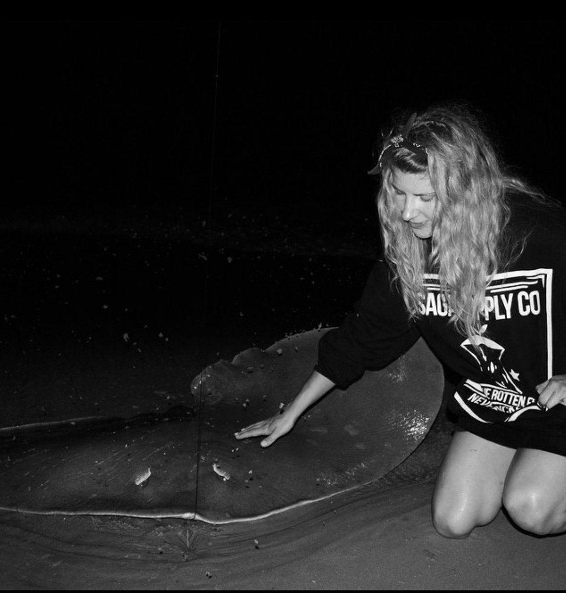 Amy Johnson tweet media